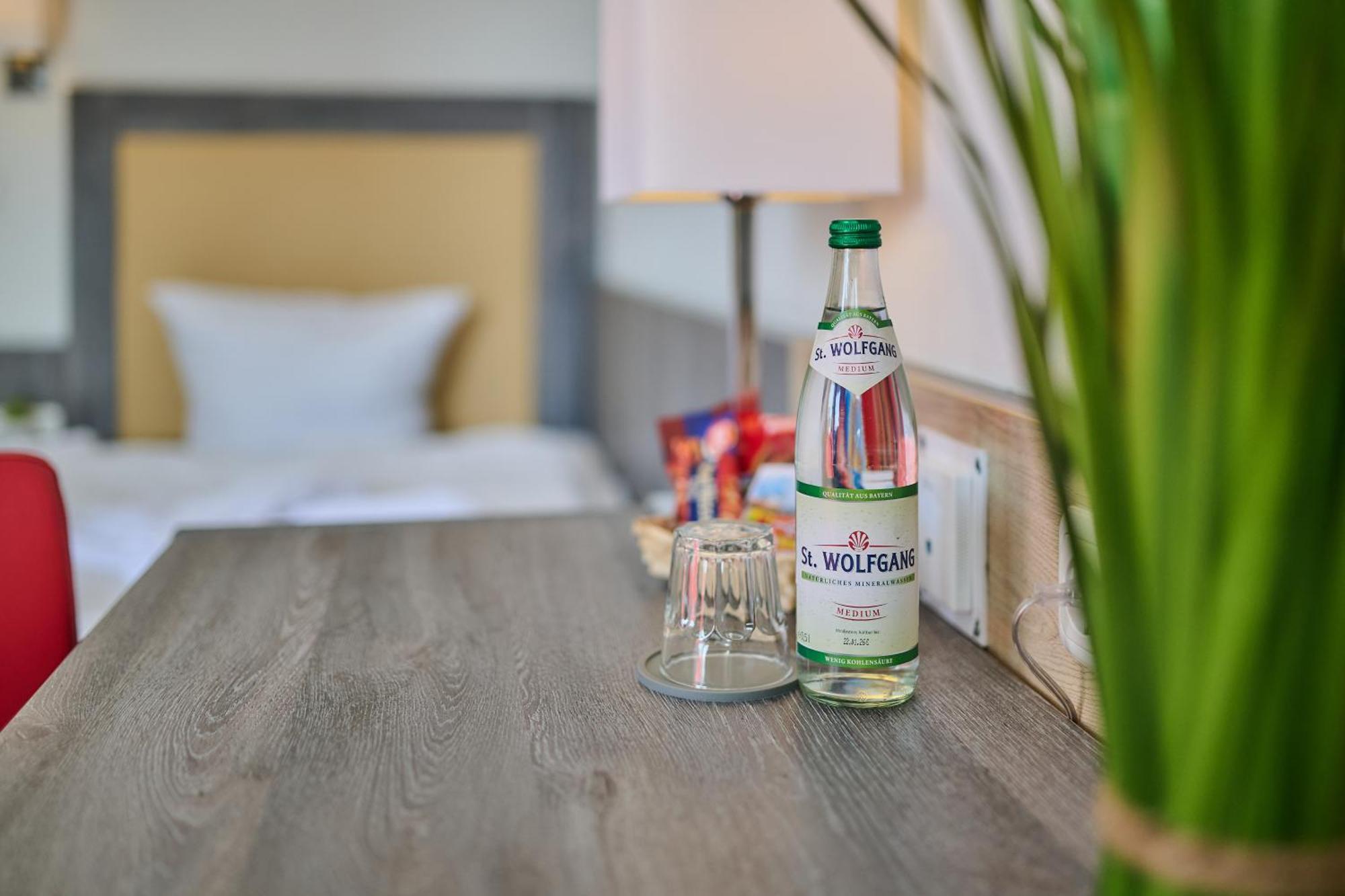 Sunny Hotel Regenstauf Esterno foto